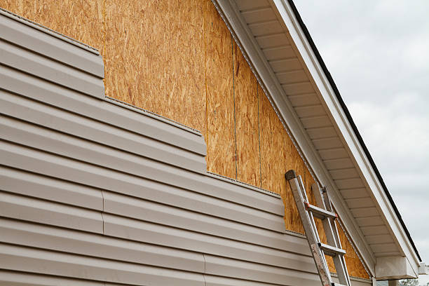 24/7 Emergency Siding Repair experts in Troy, IL